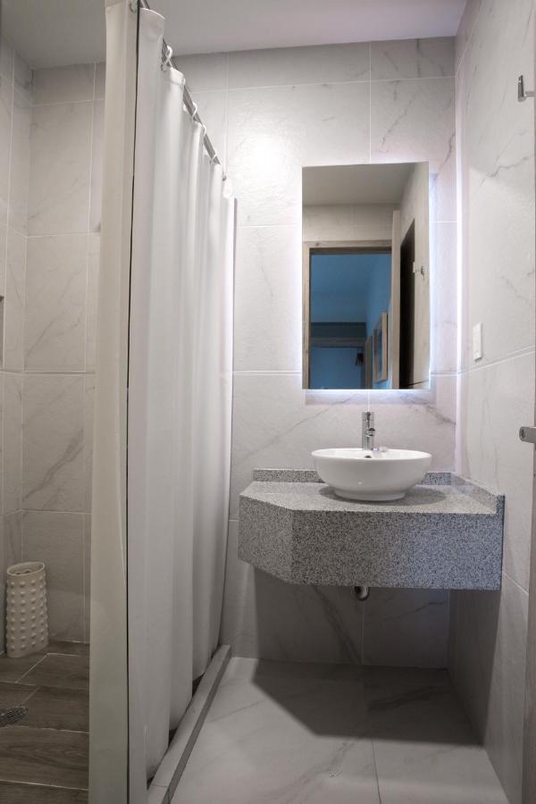 Hotel Roble เม็กซิโกซิตี้ ภายนอก รูปภาพ